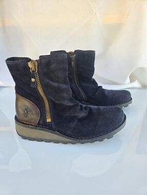 FLY London Mong944Fly Dark Blue Suede Wedge Ankle Boot Brown 37 6.5 Mong 944